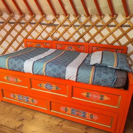 Luxe tent 2 Yourtes Mongoles Privatisees *